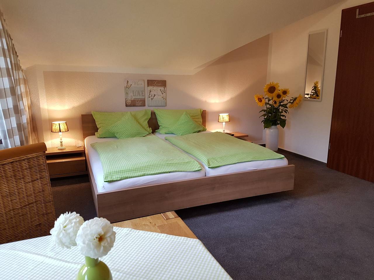 Ganze Wohnung, Doppelzimmer waldblick ca. 20qm dusche/wc in Möhnesee, Kreis Soest