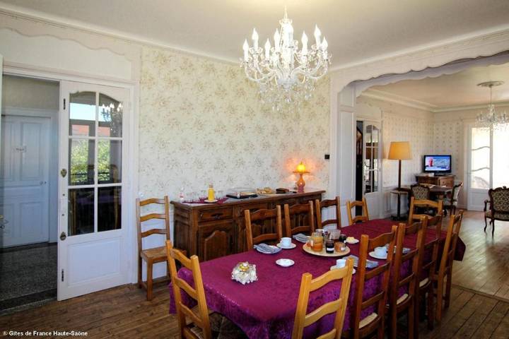 Chambre d’hôte pour 5 personnes, avec jardin à Fougerolles - 4