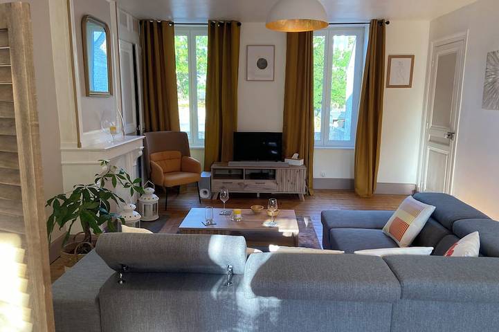 Appartement entier, Au logis de Abi Bienvenue classé 3 étoiles Bel appartement bourgeois spacieux in Cherbourg-Octeville, Cherbourg-en-Cotentin