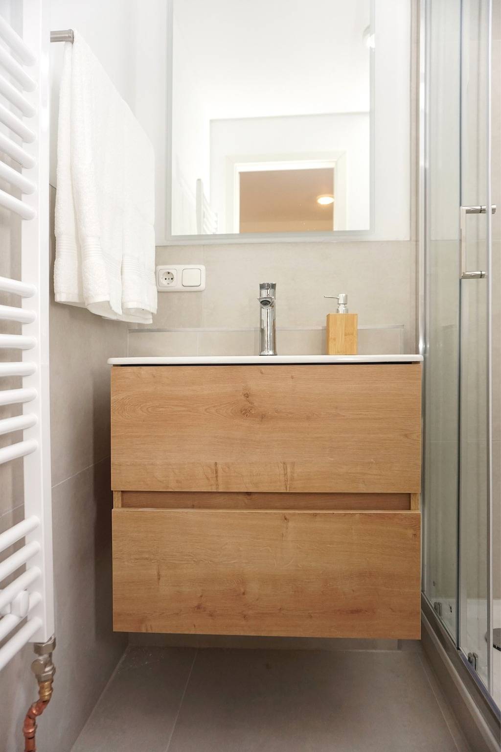 Ganze Wohnung, Luxuriöse kleine Ferienwohnung Küstennest direkt am Steinhuder Meer in Wunstorf, Steinhuder Meer