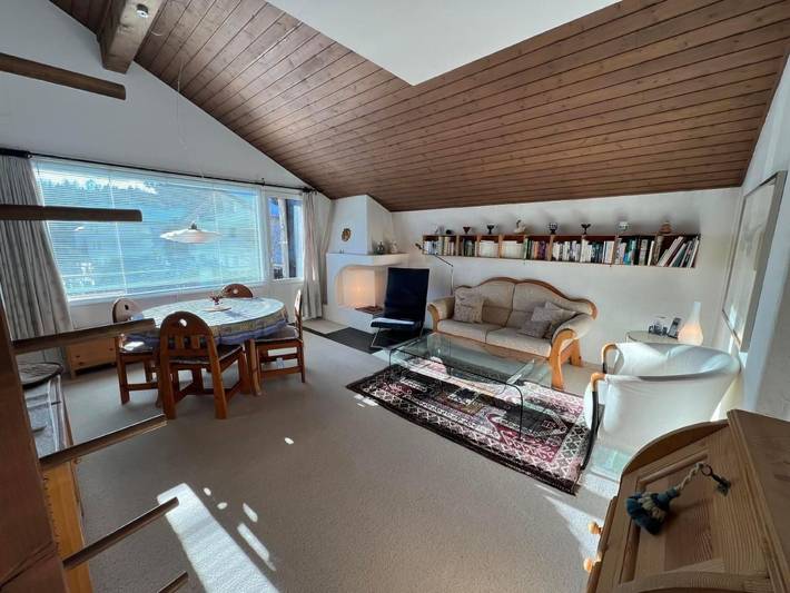 Ferienwohnung für 4 Personen, mit Balkon und Garten sowie Ausblick in Bever