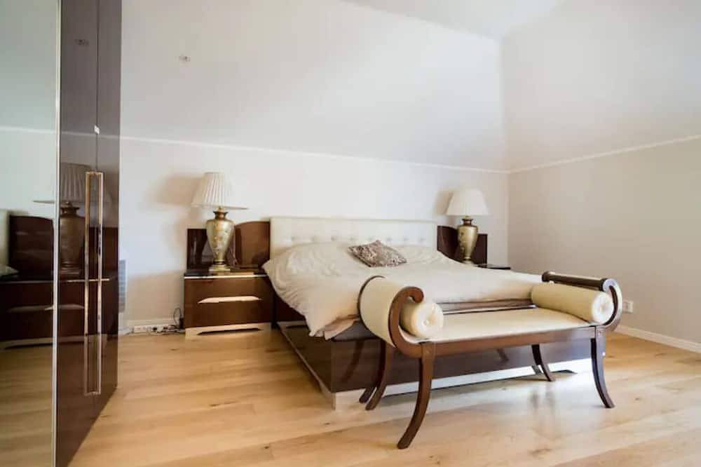 Exclusive House in Steninge Marina , Märsta, Sweden  in Mälaren