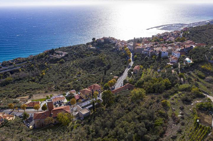 Ferienwohnung für 4 Personen, mit Balkon in Cipressa - 3