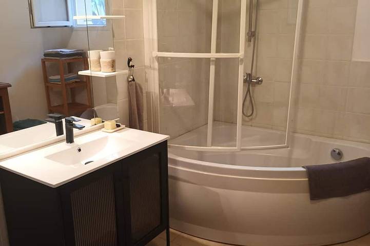 Location de vacances pour 4 personnes, avec terrasse et jardin à Saint-Julien-de-Cassagnas - 4