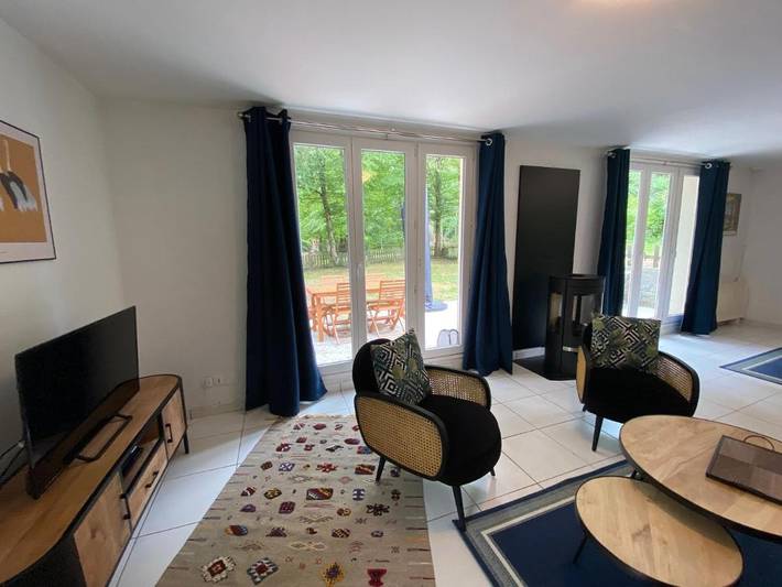 Gîte pour 5 personnes, avec vue et jardin, animaux acceptés à Le Coudray-Montceaux - 3