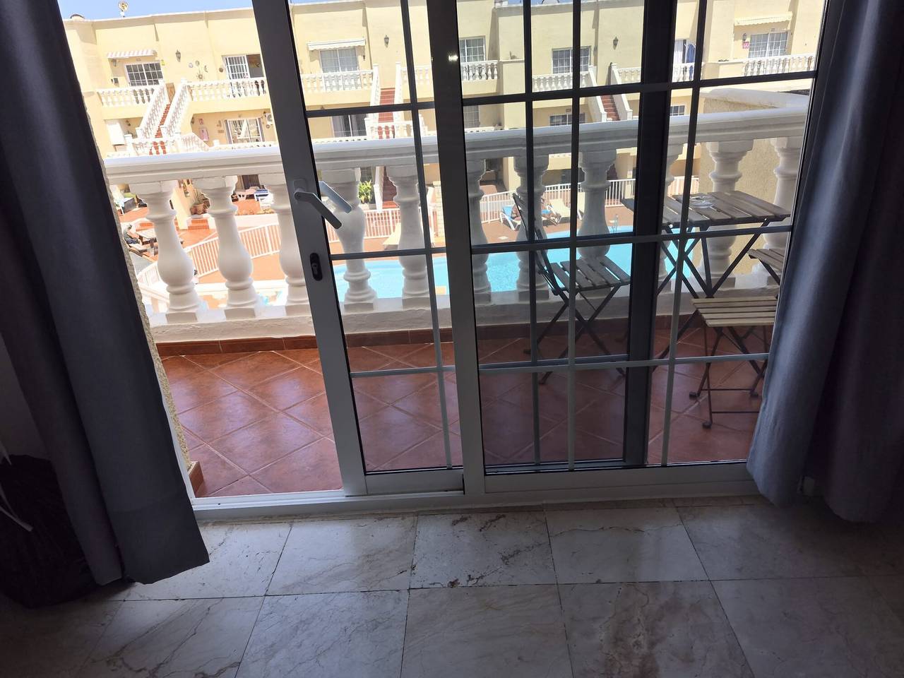 Apartamento inteiro, Apartamento de Férias 'Olga' com Piscina Partilhada, Terraço Privado e Wi-Fi in Caleta de Fuste, Antigua