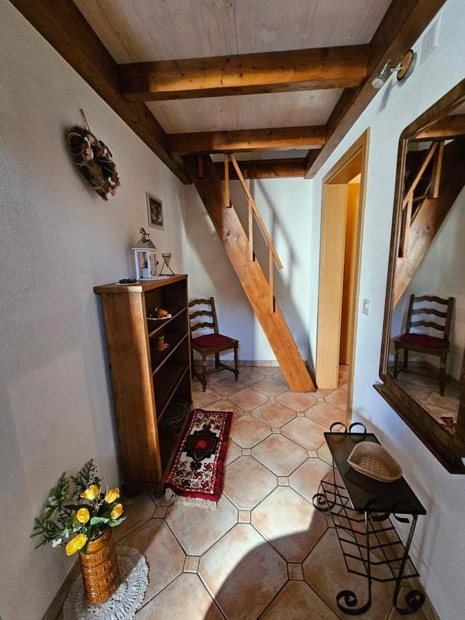 Gîte pour 3 personnes, avec balcon ainsi que piscine et vue à Sierre - 4