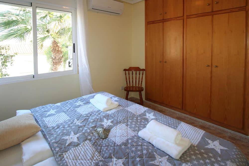 Fint hjem i Santa Pola med Wifi in Santa Pola, Costa Blanca