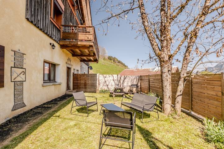 Appartement entier, Le Col de Feu - Joli duplex pour 8 avec jardin in Lullin, Région de Thonon-les-Bains