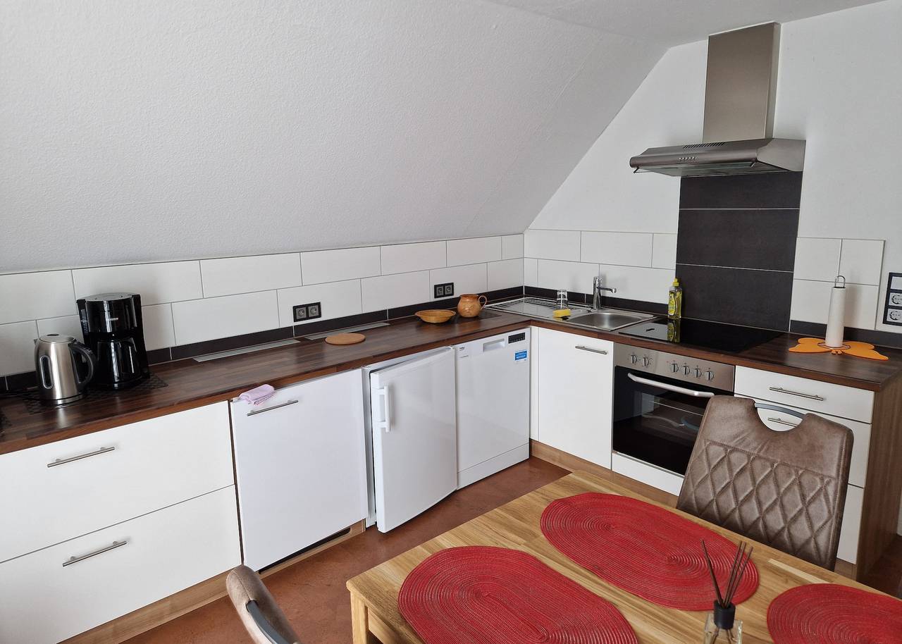 Ganze Ferienwohnung, Ferienwohnung Ursula Meister - 2-Zimmer-Fewo, Dg in Allensbach, Untersee