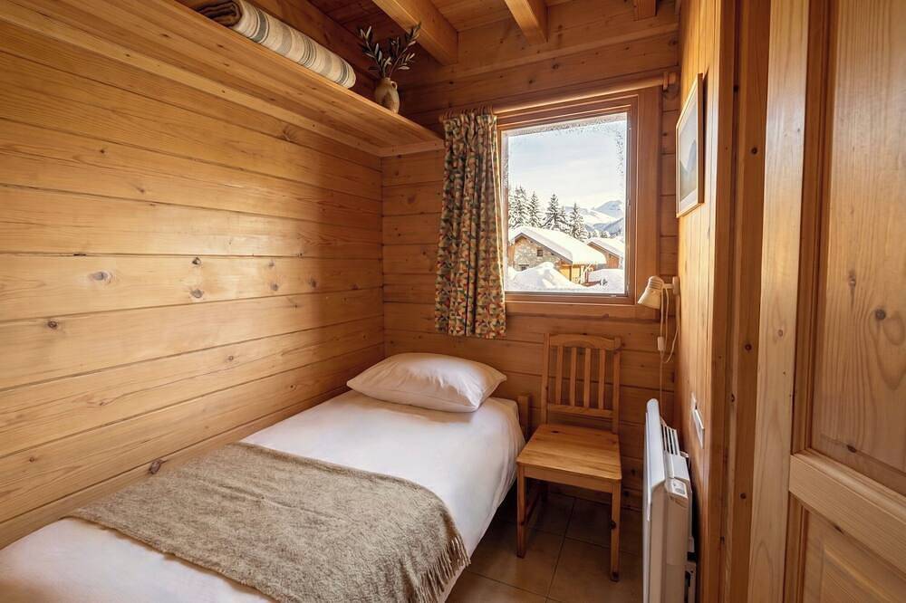 Casa-Forêt Blanche, splendide chalet in Station de Risoul, Risoul