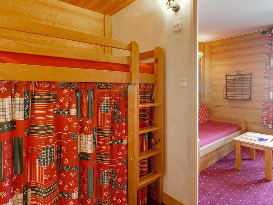 Résidence Champamé - Vacancéole - Studio 3 personnes - Studio avec coin nuit 3 personnes in Mont-de-Lans, Les Deux Alpes