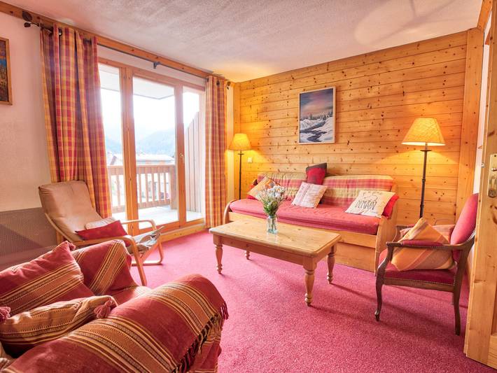 Gîte pour 10 personnes, avec piscine, animaux acceptés dans Office De Tourisme De Notre Dame De Bellecombe - 3