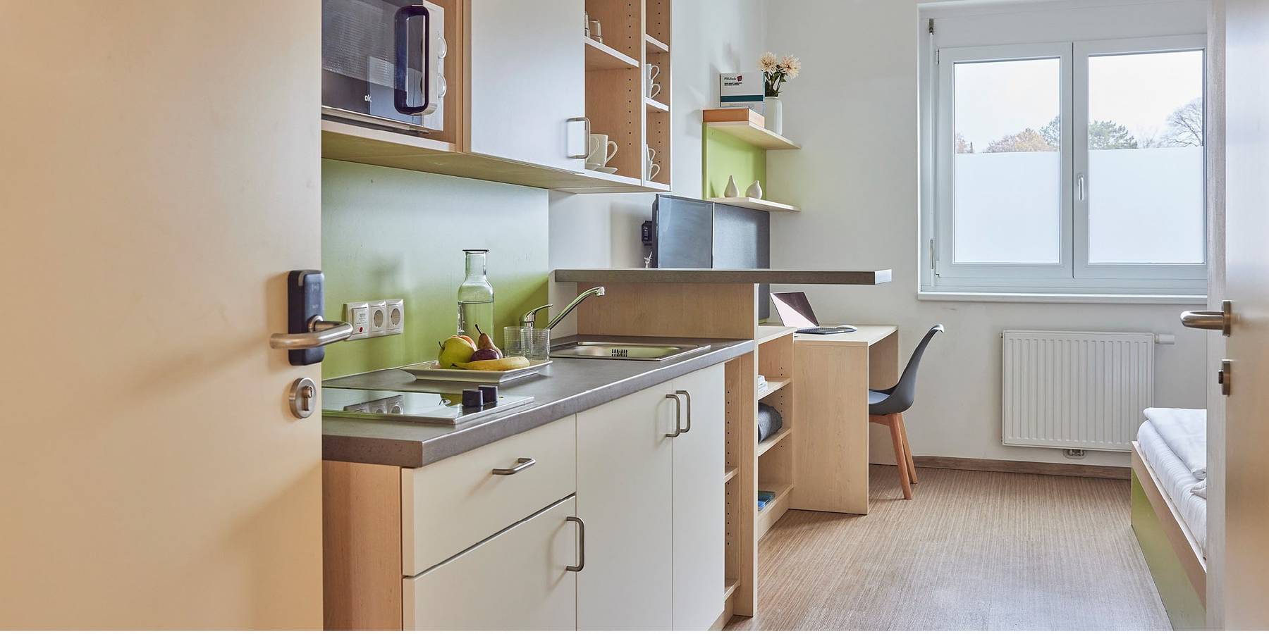 I Am Hotels Bb Leoben Doppelzimmer mit Küchenzeile in Leoben, Lavanttaler Alpen