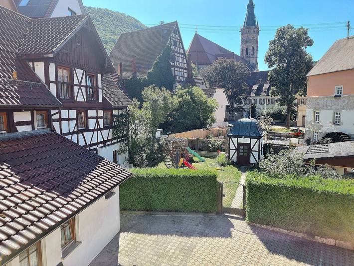Ferienwohnung für 3 Personen, mit Balkon/Terrasse und Terrasse sowie Garten