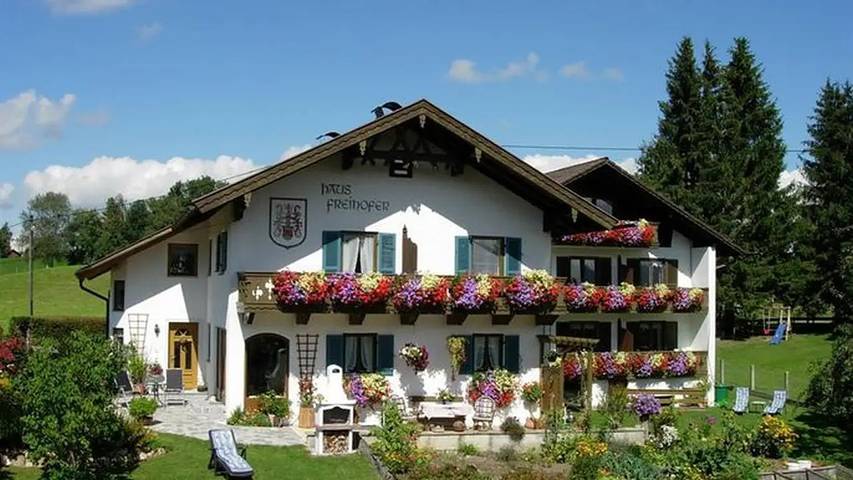 Ferienwohnung für 4 Personen, mit Garten in Bad Kohlgrub