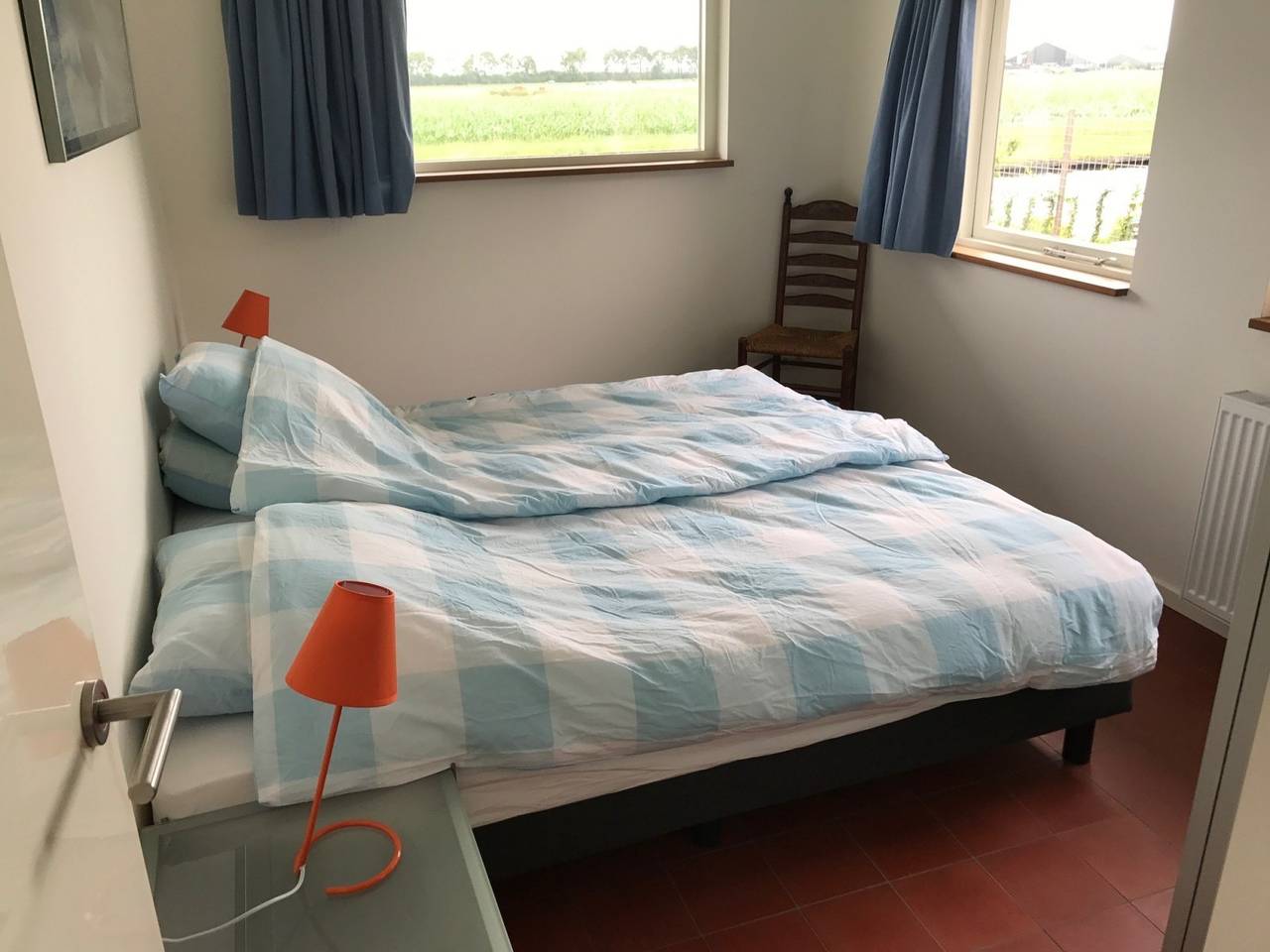 Wunderschön gelegenes Ferienhaus am Wasser mit privatem Bootssteg in Idskenhuizen in Idskenhuizen, Ijsselmeer