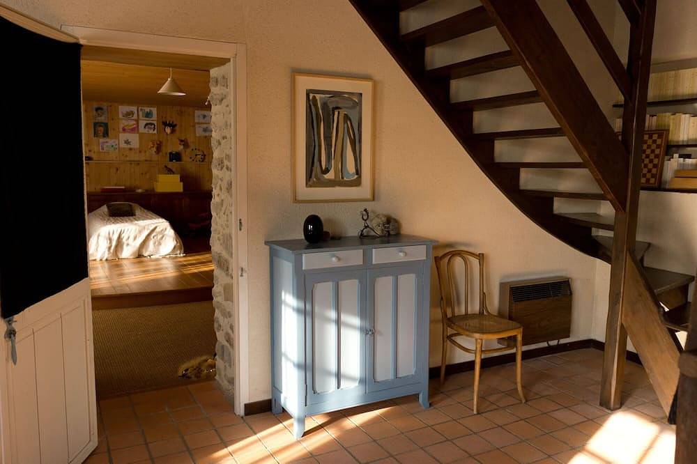 Location d'une maison de famille et son jardin dans un village côtier vendéen in Bouin, Vendée