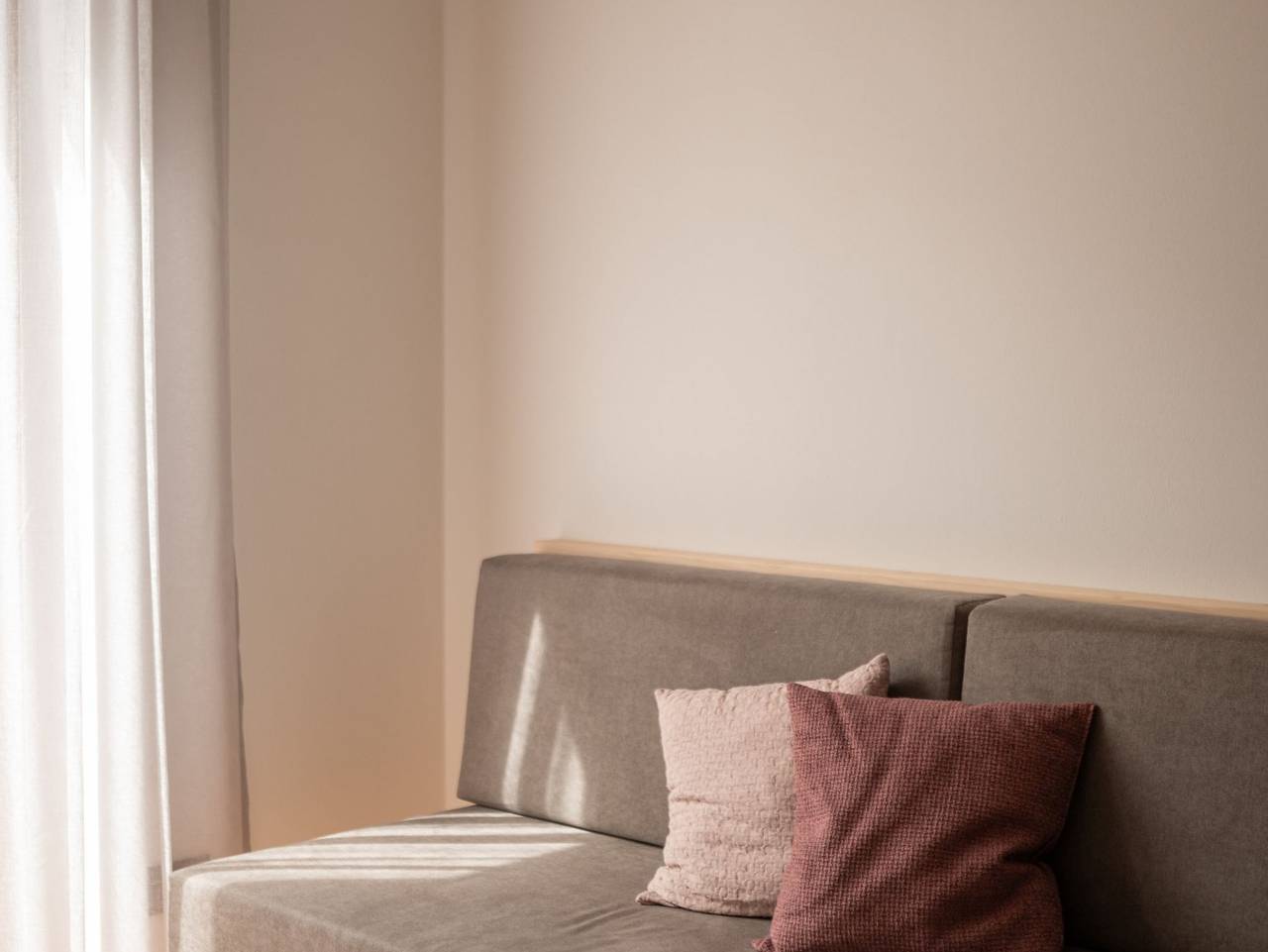 Ganze Ferienwohnung, Oberschöberlehof - Zwei-Raum-Apartment in Meran, Sarntaler Alpen