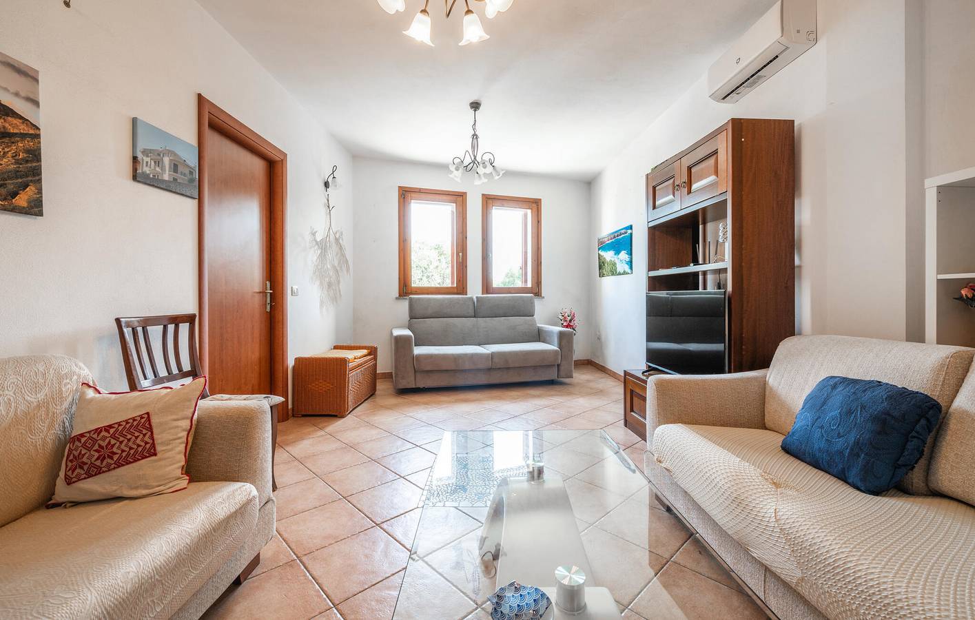 Ganze Ferienwohnung, Gemütliche Wohnung mit WiFi & Parkplatz, Nähe Stadtzentrum in Carloforte, Carbonia-Iglesias Provinz
