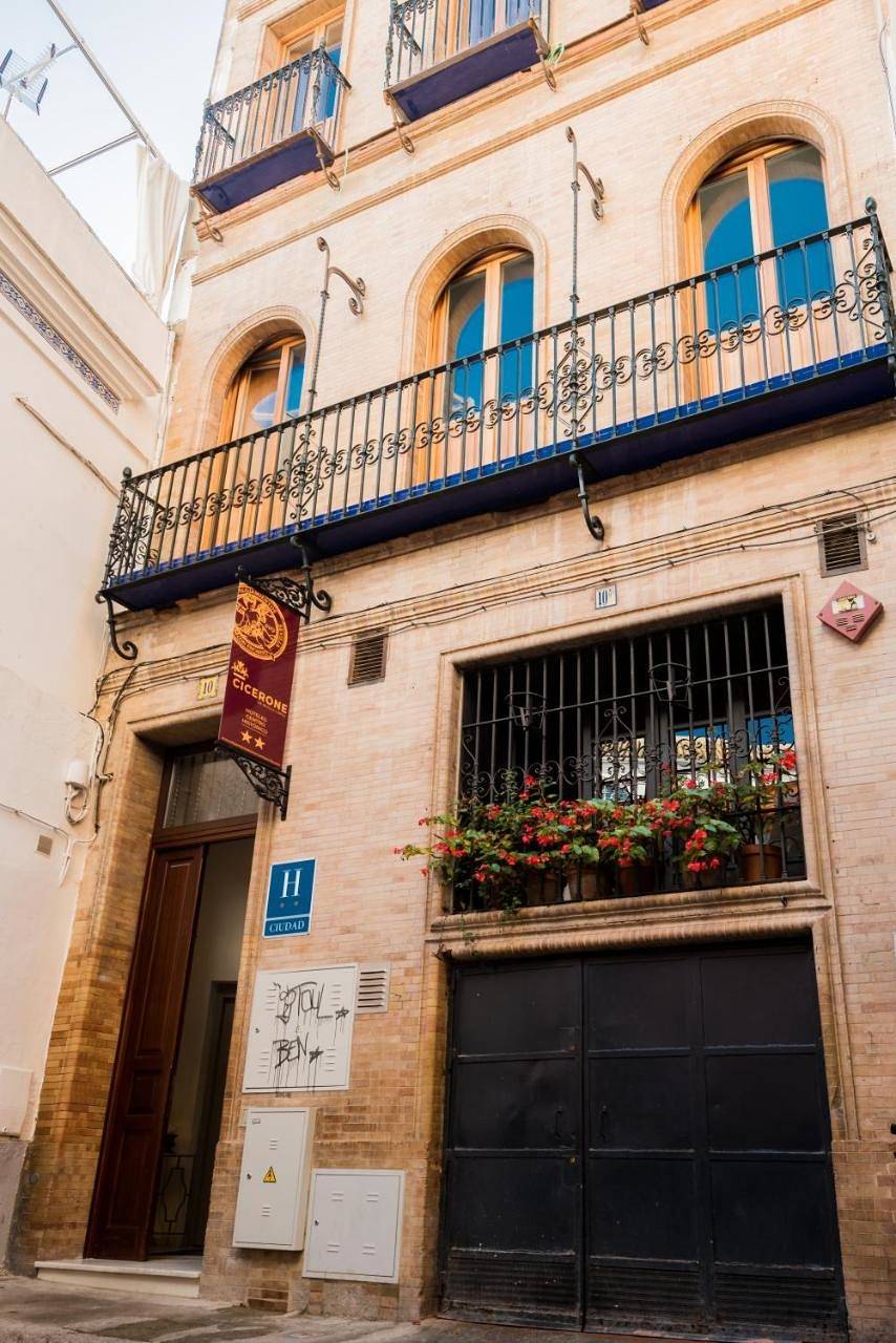 Nüa cicerone in Casco Antiguo, Sevilla
