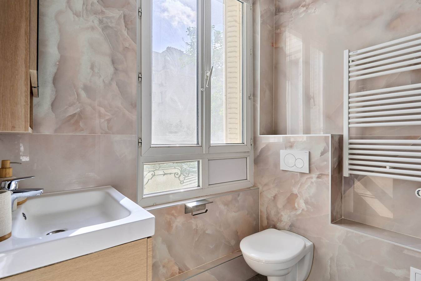 Apartamento entero, Charming apartment - Courbevoie - La Défense in Courbevoie, Altos del Sena