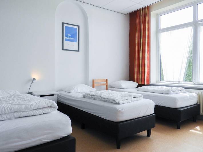 Ferienhaus für 18 Personen, mit Balkon/Terrasse und Terrasse sowie Garten in Westkapelle - 3