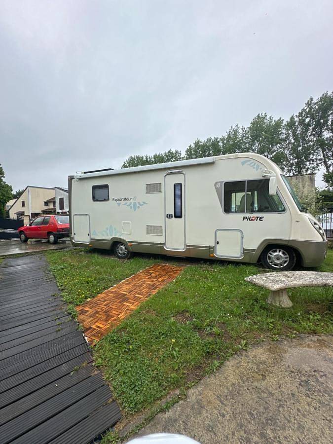 Gîte pour 3 personnes, avec Terrasse et Jardin à Savigny-le-Temple
