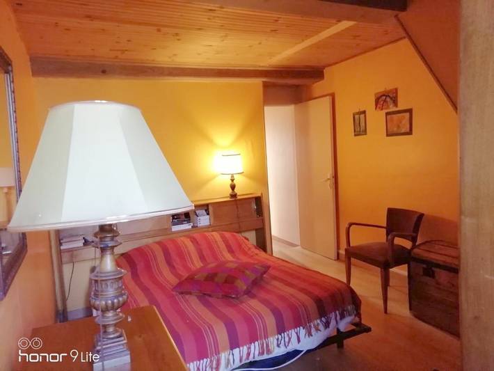 Gîte pour 2 personnes, avec vue sur le lac ainsi que vue et jardin, animaux acceptés à Saint-Brisson - 3