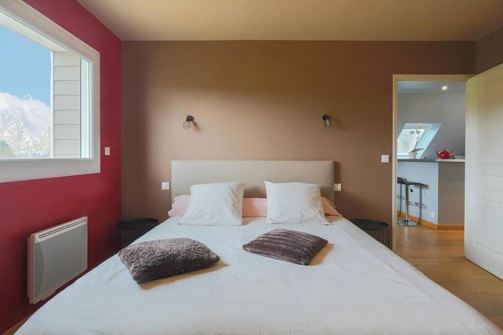 Gîte pour 4 personnes, avec terrasse et jardin à Plufur - 2