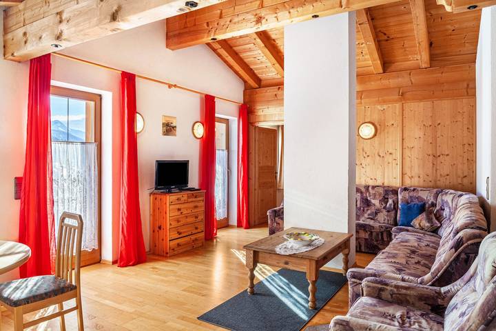 Ganze Wohnung, Apartment „Ahornblick“ mit Bergblick, Wlan und Balkon in Stummerberg, Ski-Optimal Hochzillertal