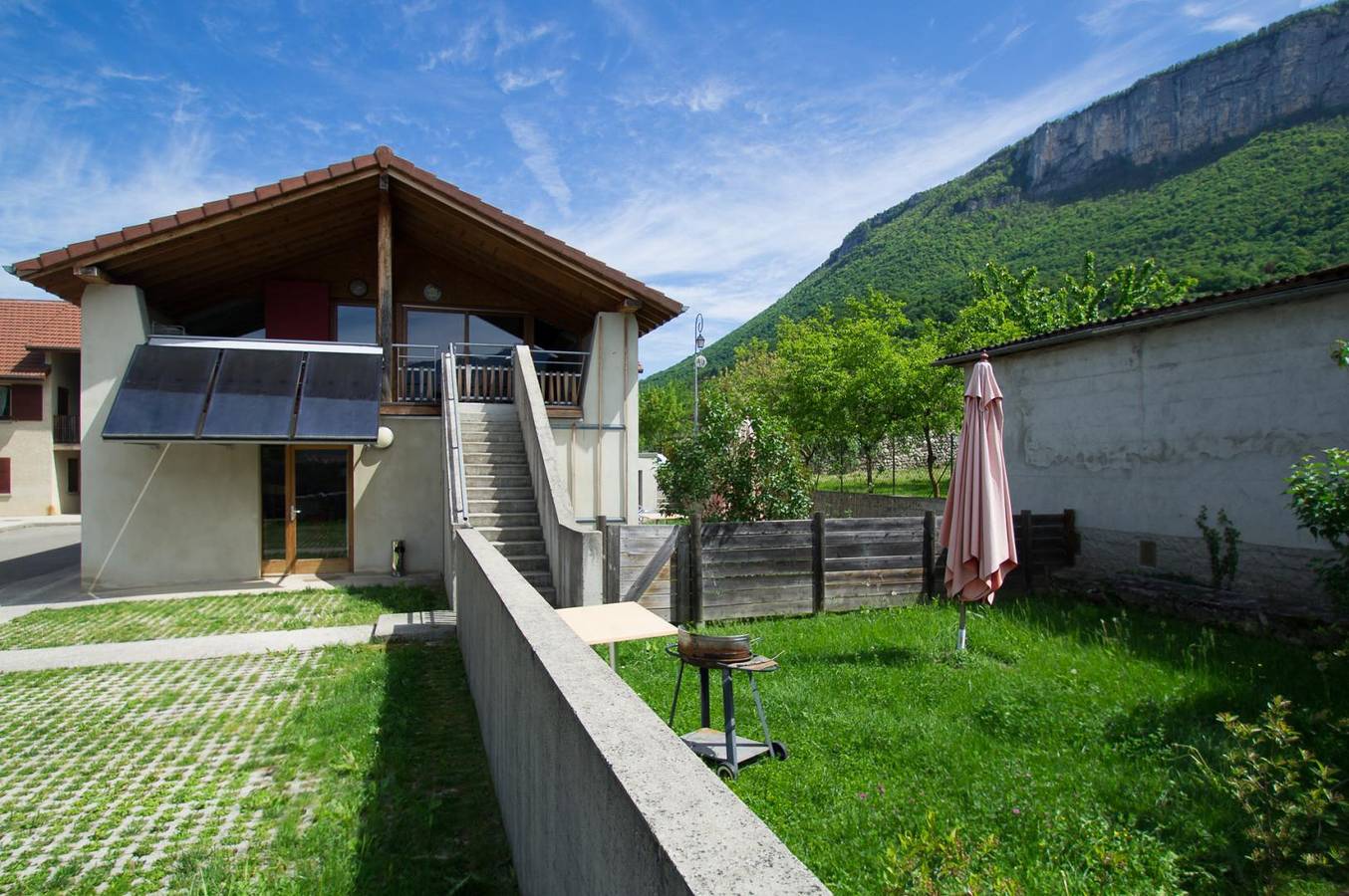 Gite avec Parking, TV, Jardin et Internet à 2.5km de Poliénas in Parc naturel régional du Vercors