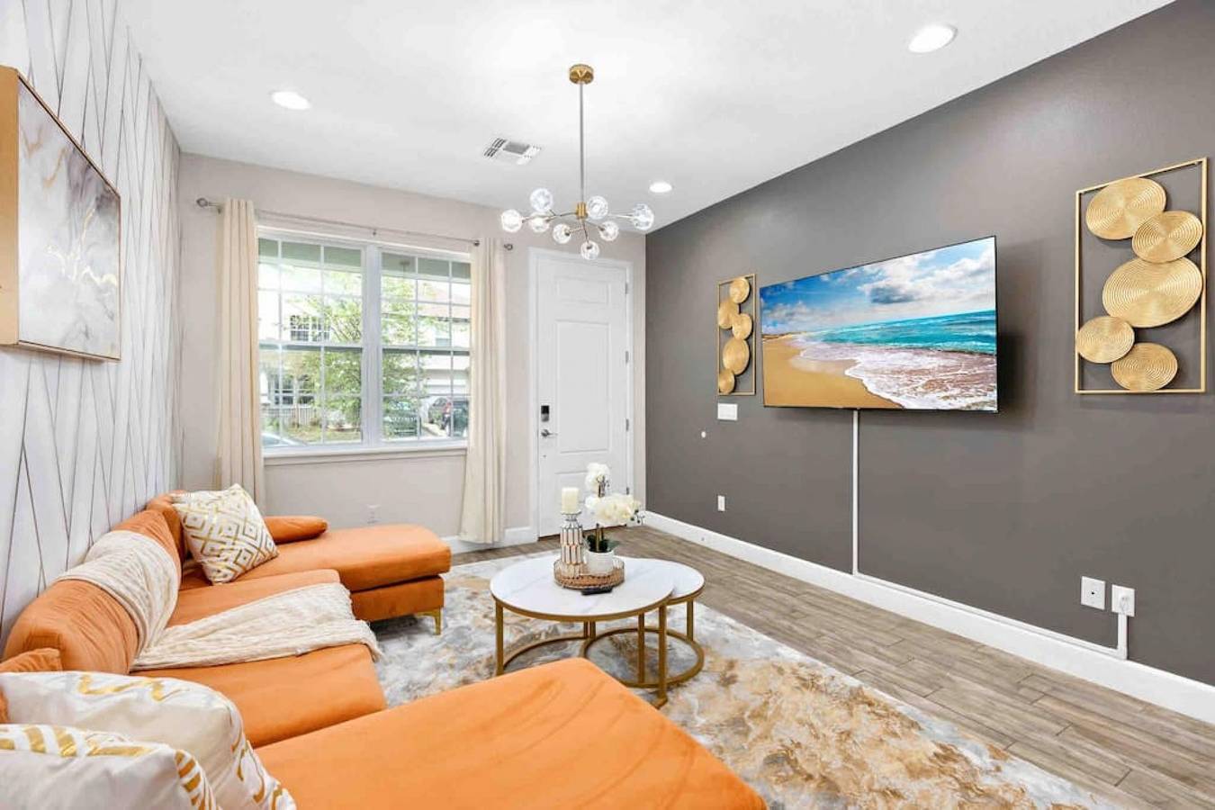 Super Calm- Sleeps 17 W Designs   Close To Parks  in Kissimmee, Condado de Osceola