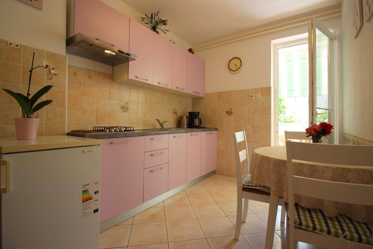 Ganze Ferienwohnung, Wohnung Radojka mit Terrasse, nahe Porec Altstadt in Poreč, Porec und Umgebung