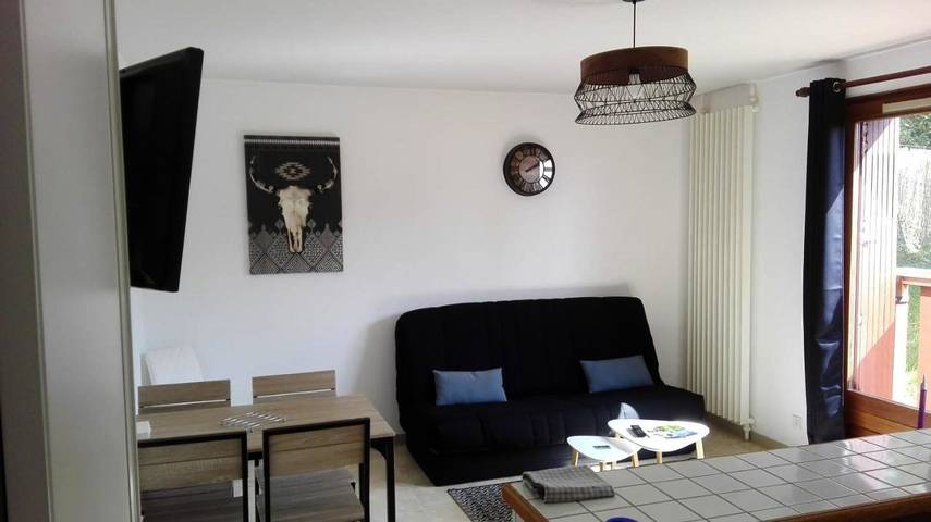 Gîte pour 5 personnes, avec vue à Hauteville-Lompnes - 4