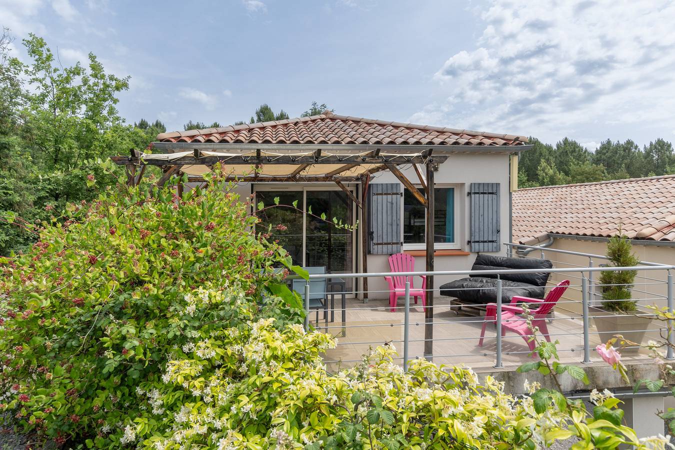 Maison de vacances 'Le Pequelet' avec piscine partagée, Wi-Fi et climatisation in Payzac (Ardèche), Parc naturel régional des Monts d'Ardèche