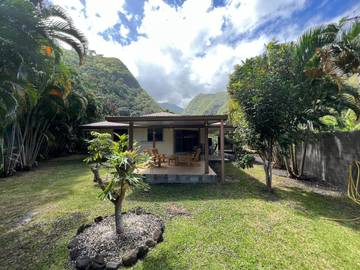 Gîte pour 4 personnes, avec jardin et terrasse dans Paea