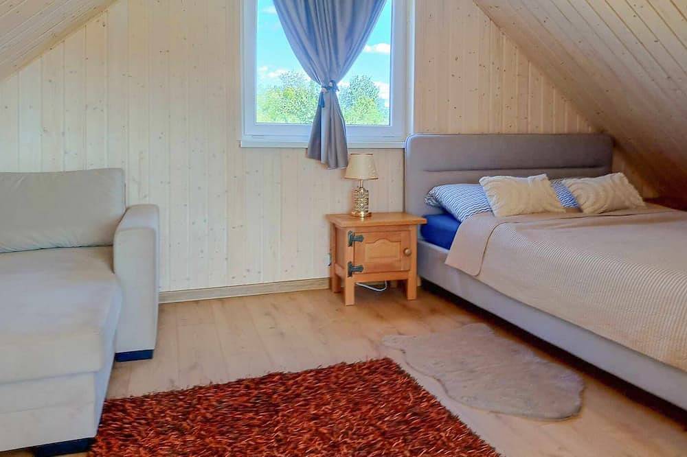 Nice home in Brzuze with heated swimming pool in Kuyavian-Pomerania