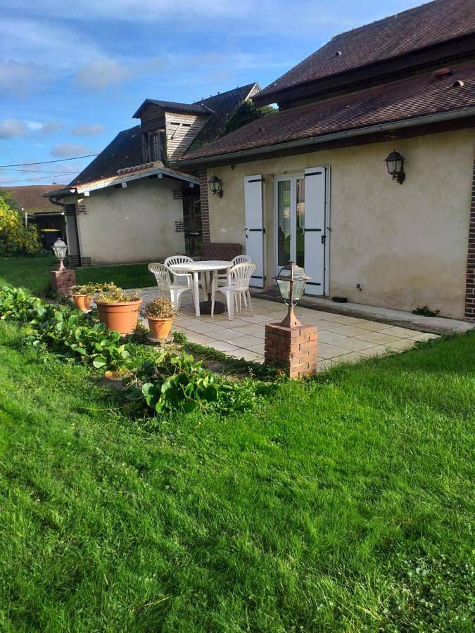 Location de vacances pour 4 personnes, avec Terrasse et Jardin dans Saint-Germain-sur-Avre