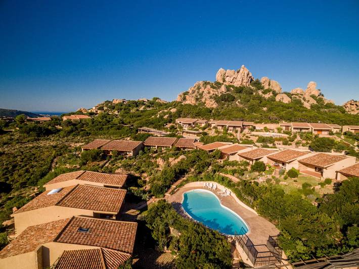 Villa con piscina per 6 persone, con Giardino e Piscina in Sardegna