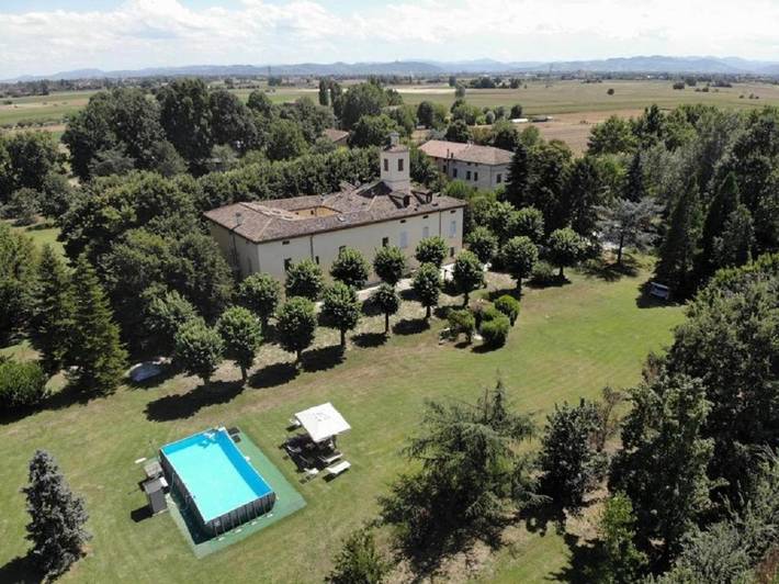 B&b per 4 persone, con Giardino e Piscina nonché Panorama a Calderara di Reno