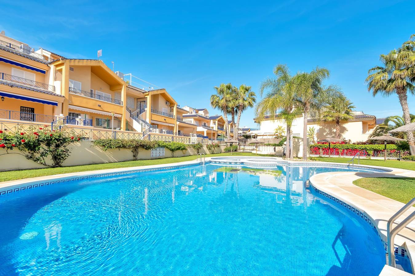 Casa de vacaciones "casa en la playa con piscina y terrazas n. Grande" in Santa Pola, Costa Blanca