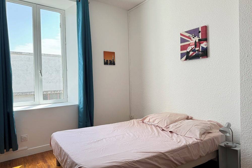 Entire apartment, Les Capucines - Tournon-sur-Rhône in Tournon-sur-Rhône, Tournon-sur-Rhône region