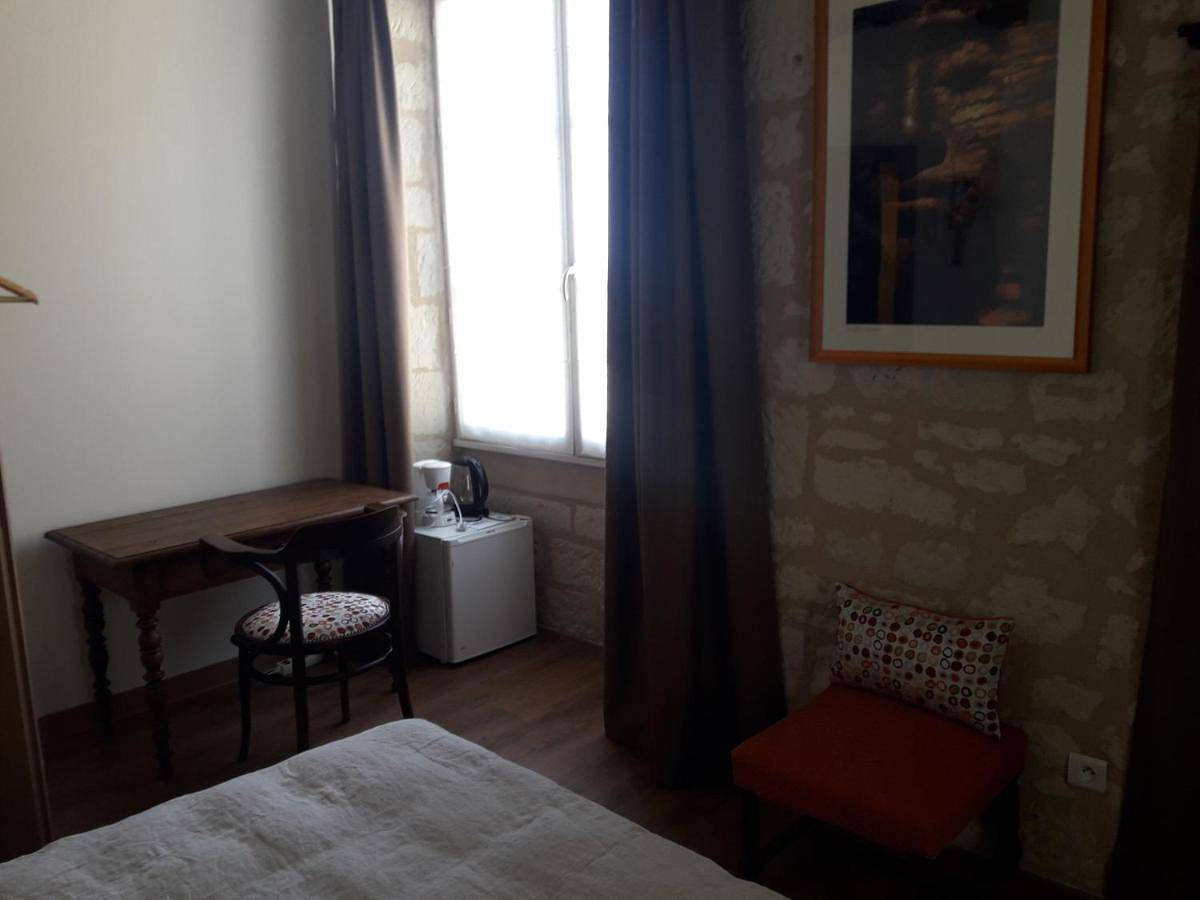 Double Room with Private Bathroom in Candes-Saint-Martin, Vallée de la Loire