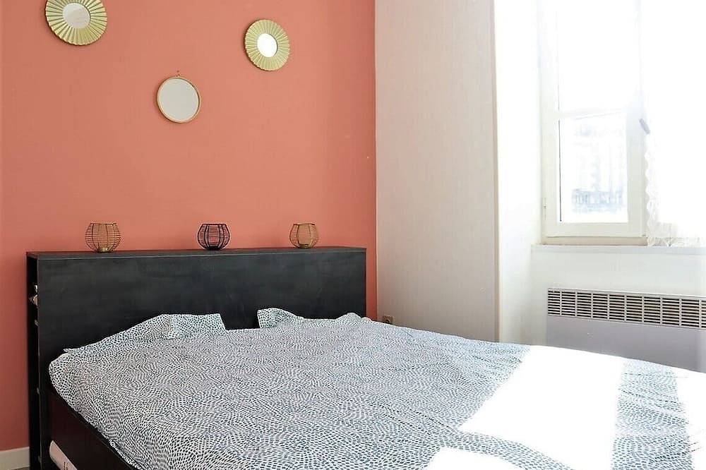 Entire apartment, Nevers at the gateway to Paris in Nevers, Nièvre