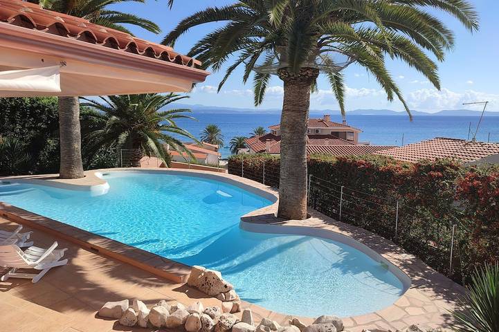 Neavilla,für 11 Personen,Swimmingpool, Panoramaterrasse,70Mt vom Strand entfernt in Maladroxia, Sant'Antioco Stadt
