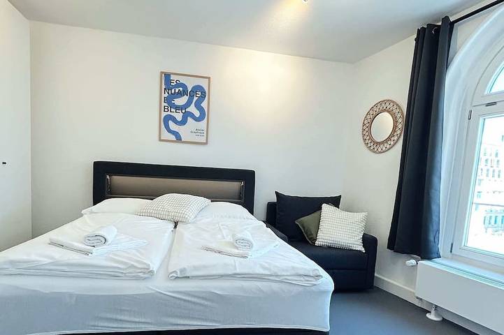 Ganze Wohnung, Modern 3-Bedroom near Alster Hamburg for up to 10 in Hamburg-Mitte, Hamburg