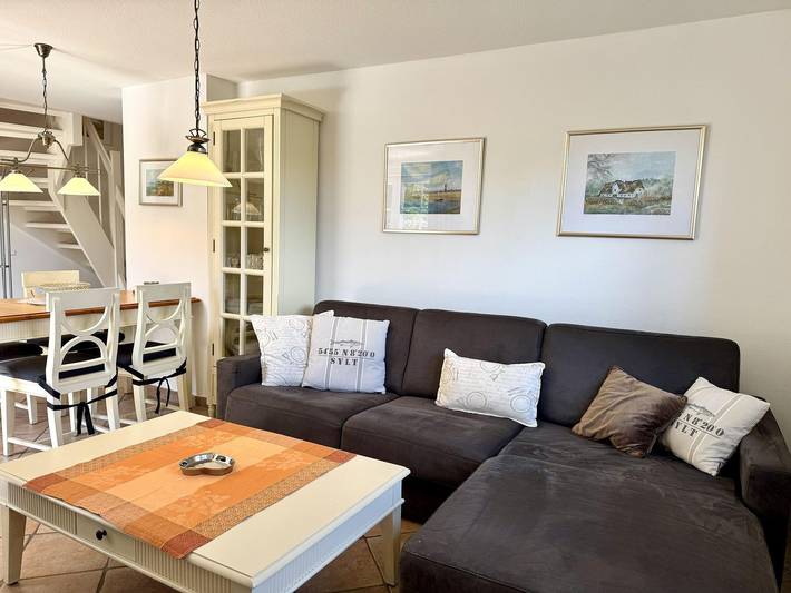 Ganze Wohnung, Gemütliche Obergeschoss-Ferienwohnung mit Südbalkon in strandnaher Lage in Westerland, Sylt (Gemeinde)