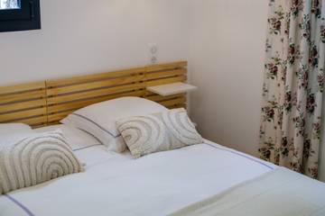 Villa for 4 People in Peymeinade, Cannes region, Photo 1