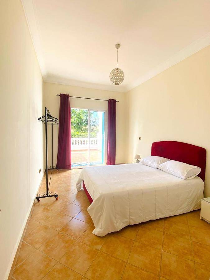 Location de vacances pour 6 personnes, avec vue et jardin ainsi que piscine et balcon dans Marina Smir - 4